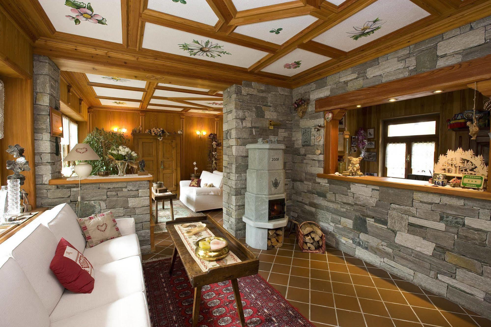 Albergo Alpenrose Ski&Bike Mountain Hotel Gressoney-Saint-Jean Dış mekan fotoğraf